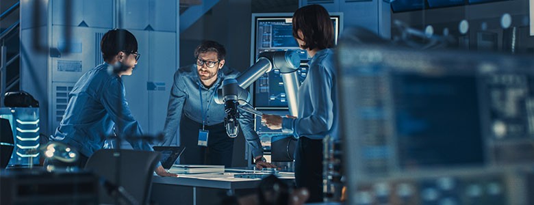 Managing Businesses in the Cloud