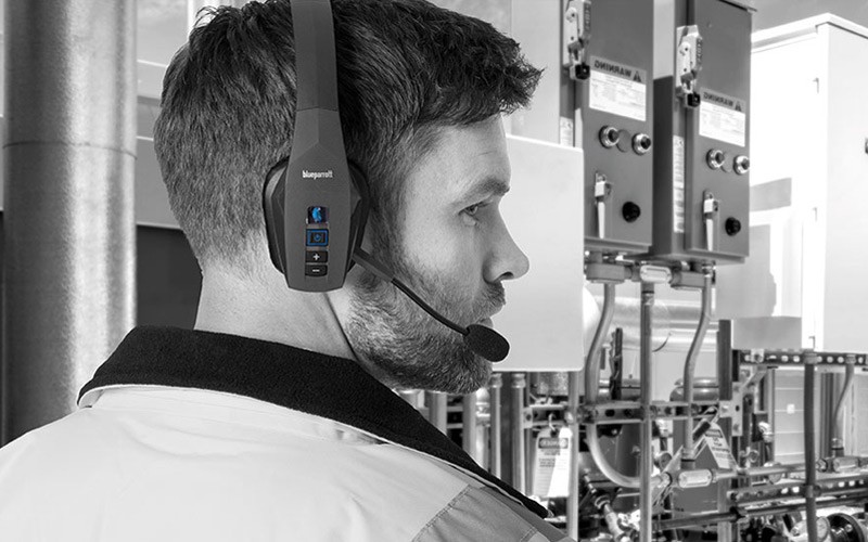 Jabra Speak 750 used in a meeting room